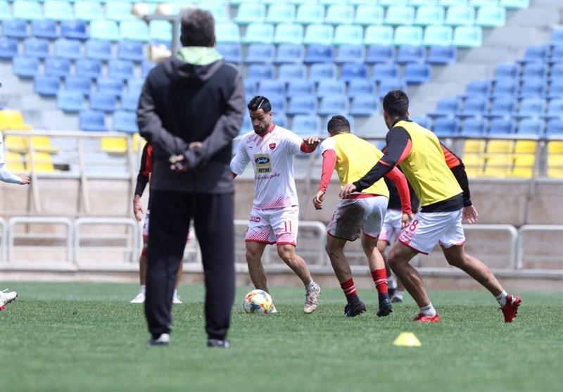 برگزاری تمرین پرسپولیس در حضور کریمی و تماشاگران ایرانی برگزاری تمرین پرسپولیس در حضور کریمی و تماشاگران ایرانی